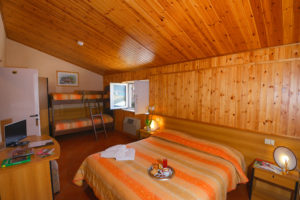 Camera Familiare - Hotel Holidays Barrea