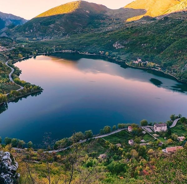 Lago di Scanno - Forma di Cuore