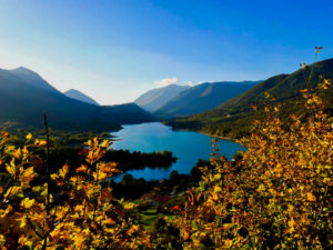 Lago di Barrea e i suoi colori